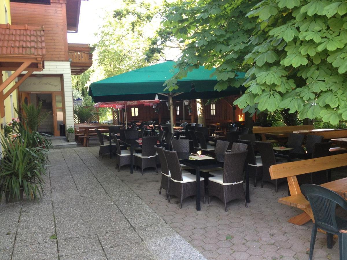 Hotel Gasthof-Strasser Tumeltsham 外观 照片