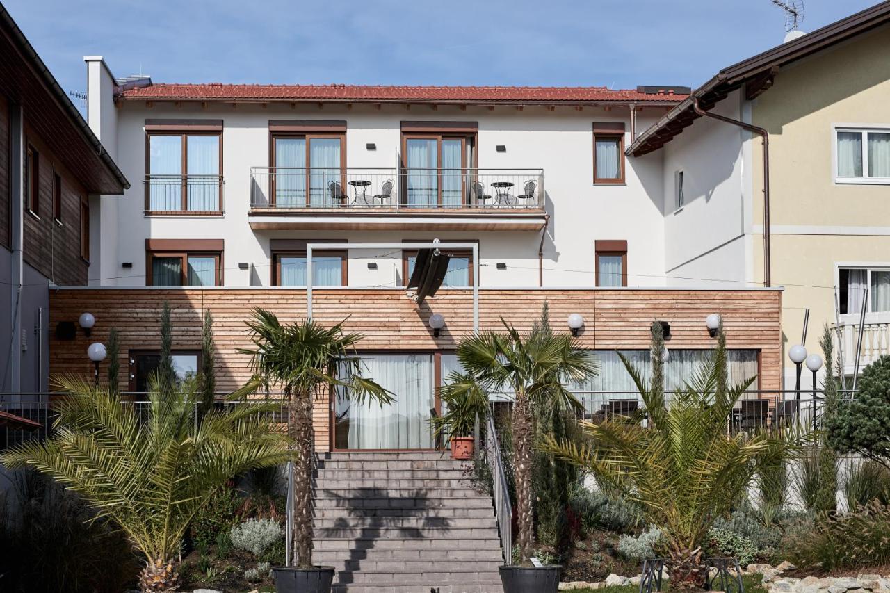 Hotel Gasthof-Strasser Tumeltsham 外观 照片